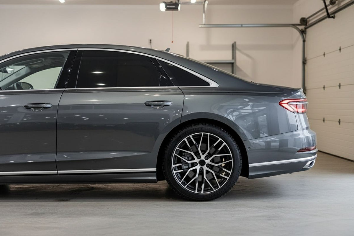 AU1 21x9.5 5x112 +36 66.6 Black Machined Face