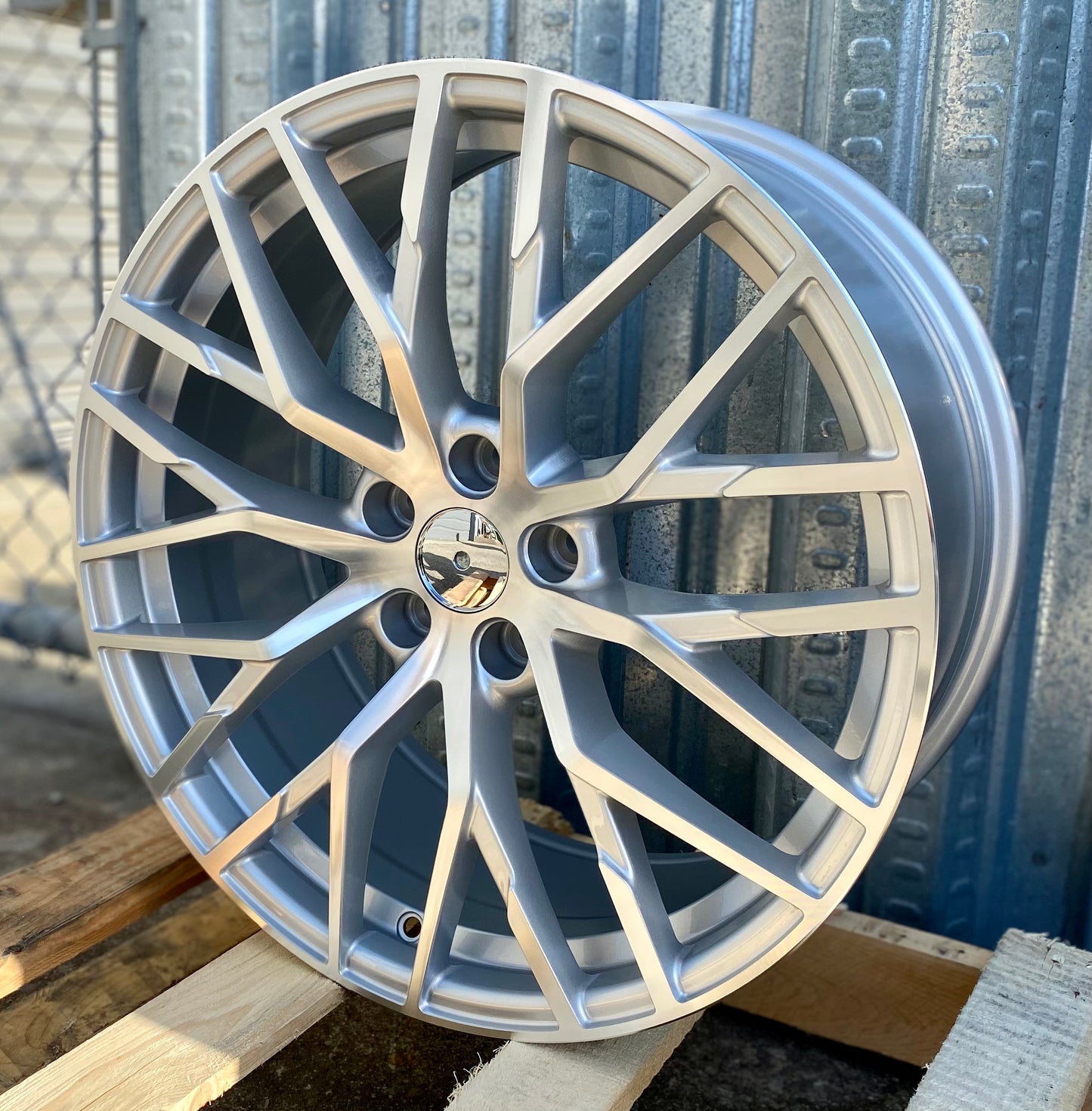 AU1 19x8.5 5x112 +35 66.6 Silver Machined Face