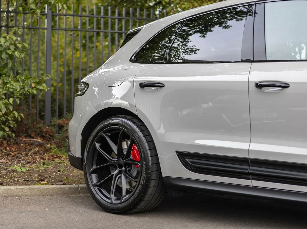 PS2 21x10 5x112 +19 66.6 Matte Black