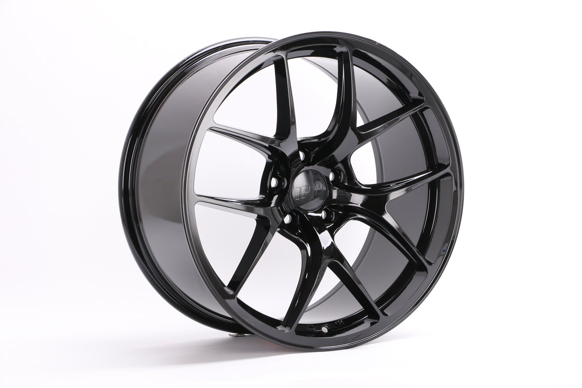 W005-GB 20x8.5 5x112/114.3 ET35 73.1 Gloss Black Set of 4 Wheels