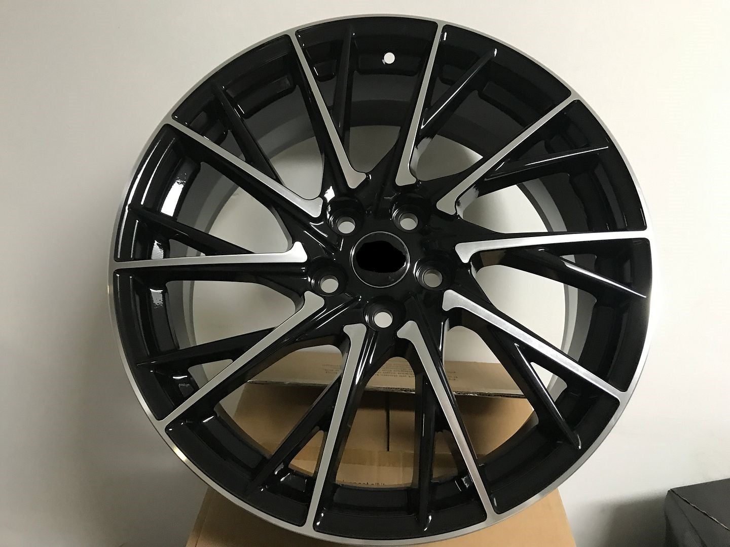 SET OF 4 / W205 Black Machined Face 19x7.5 ET35 5x100 CB73.1 - alphasone