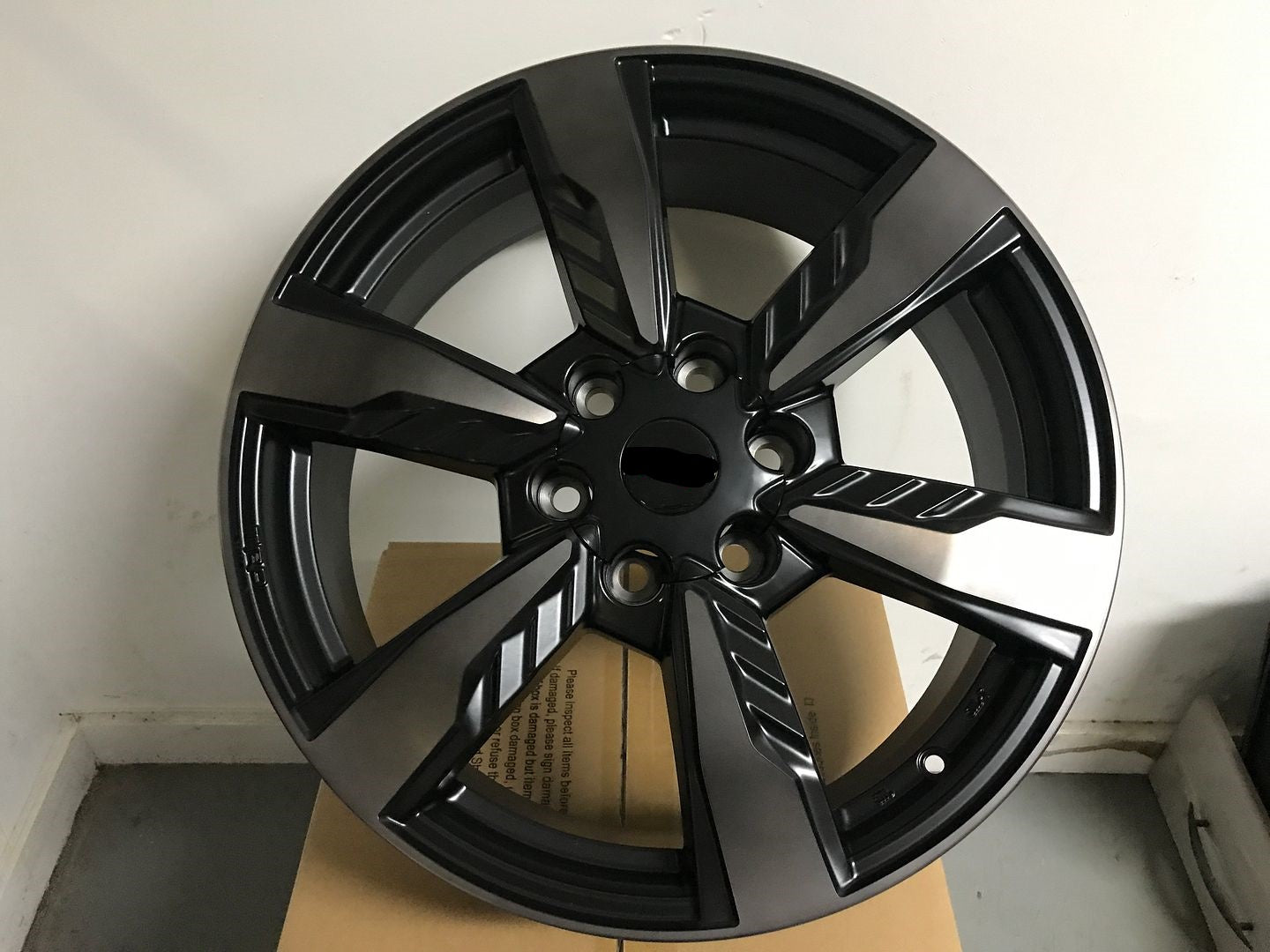 SET OF 4 / W207-BMF2075.30.6.137-AC D1261 - alphasone