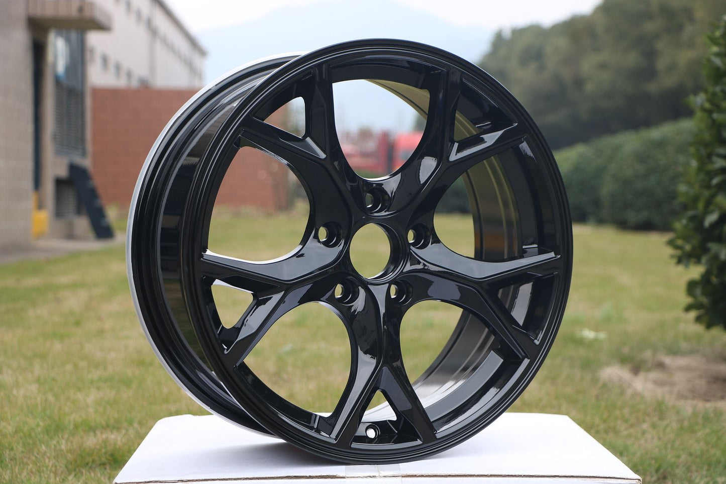 SET OF 4 WHEELS RIMS /W313 Gloss Black 18x8.0 ET41 5x114.3 - alphasone