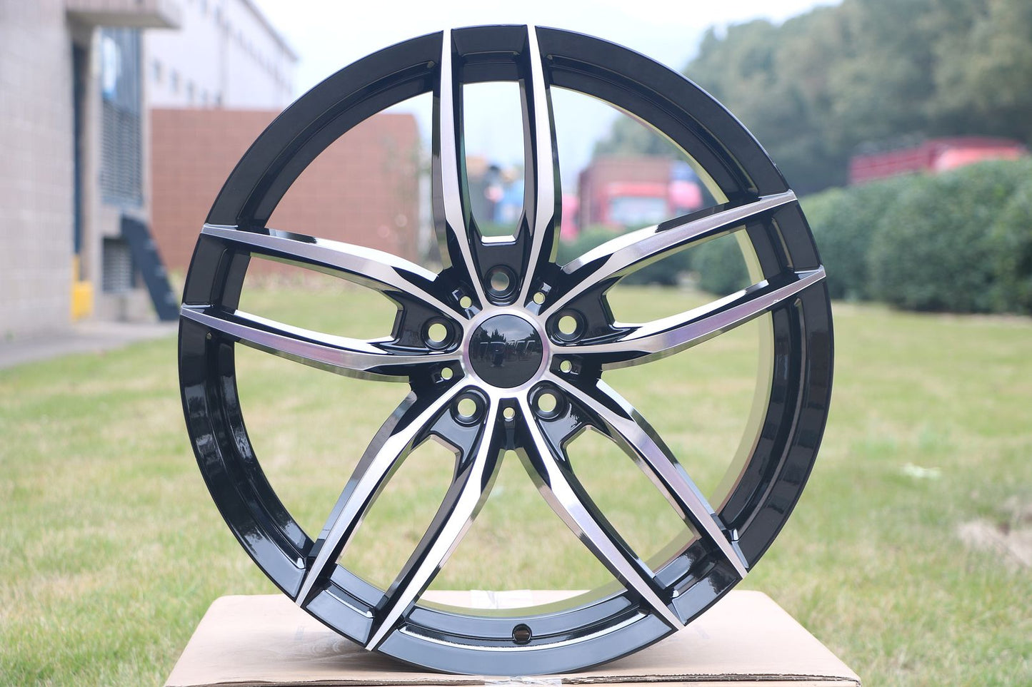 SET OF 4 WHEELS RIMS / W524 D1407 20x9.5 Black Machined Face +35 5X114.3 CB73.1 - alphasone