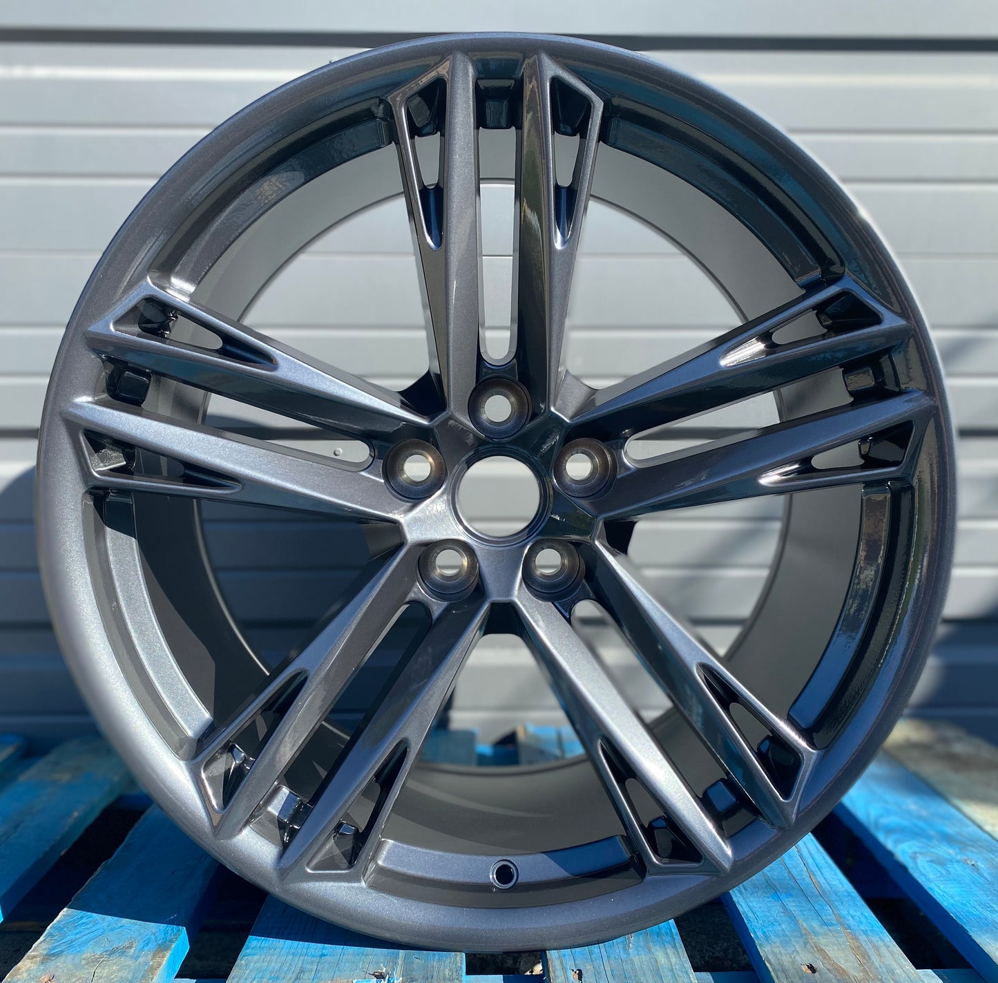 CH2 20x10 5x120 +23 66.9 Gun Metal