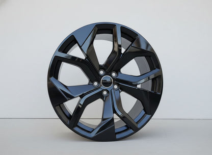 AU13 20x9 5x112 +32 66.6 Gloss Black