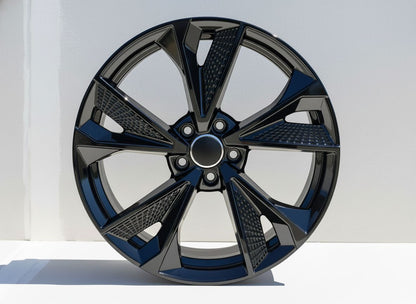 AU14 20x9 5x112 +32 66.6 Gloss Black