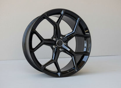 AU16 20x9 5x112 +32 66.6 Gloss Black
