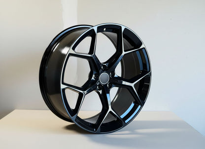 AU16 20x9 5x112 +32 66.6 Gloss Black