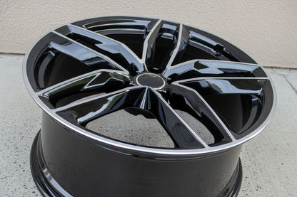 AU3 19x8.5 5X112 +35 66.6 Black Machined Face