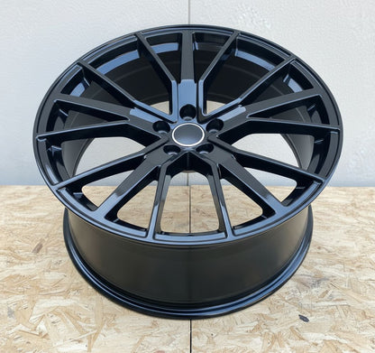 AU5 21X9 5X112 +30 66.6 Gloss Black