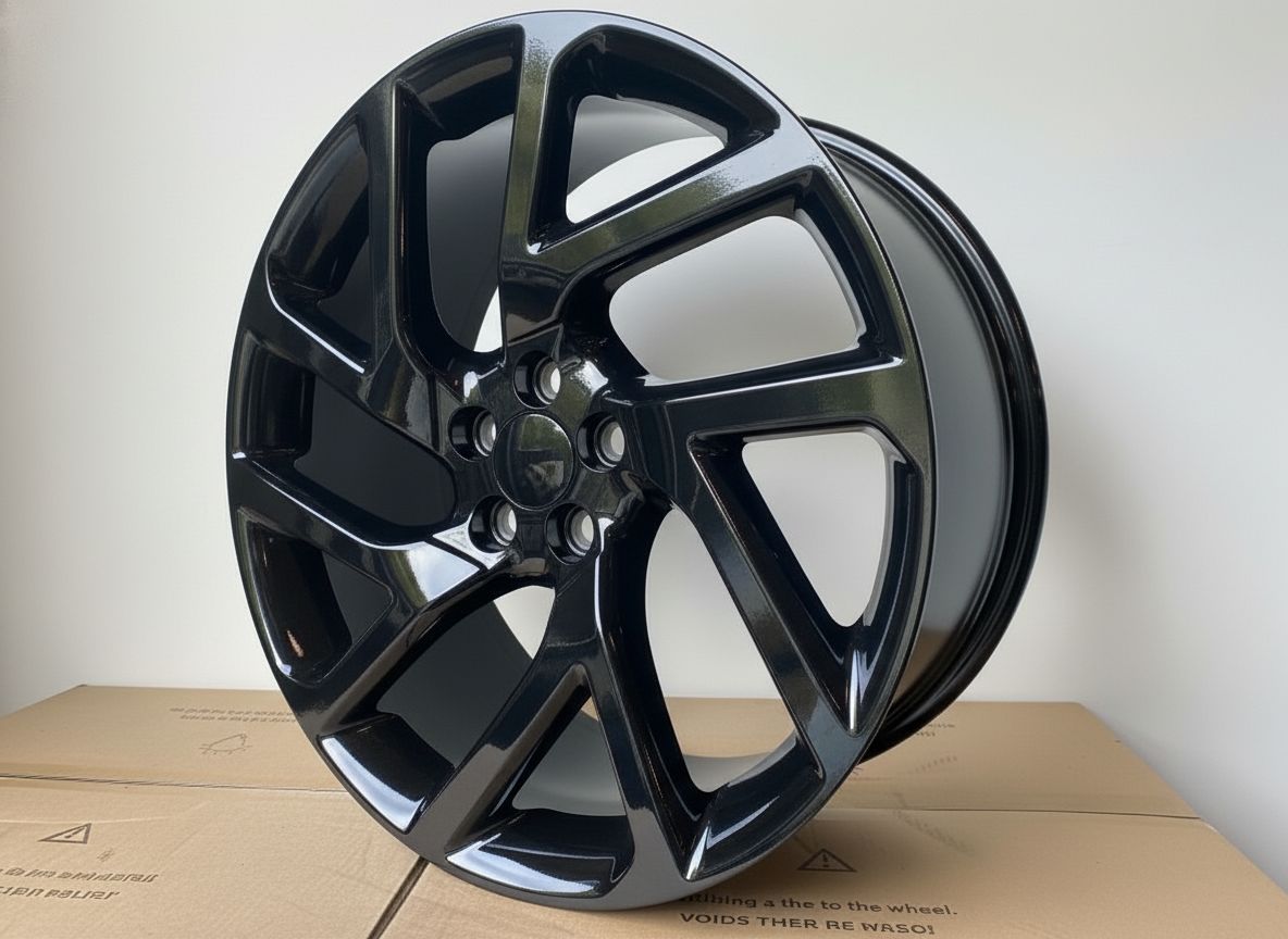 LR5 22x9.5 5x120 +45 72.6 Gloss Black