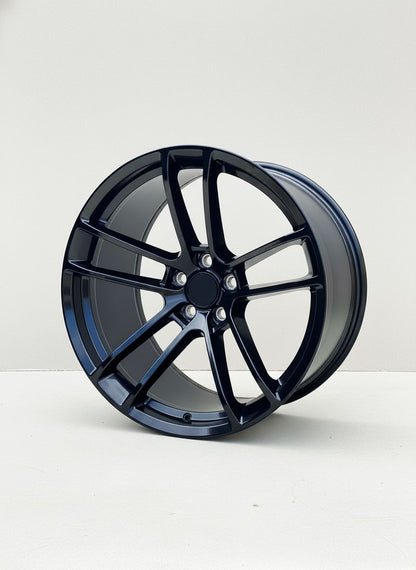 FFSR4 20x9.5 5x115 +18 71.5 Gloss Black