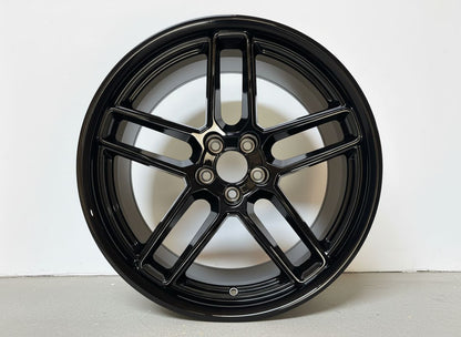 SR7 20x10.5 5x115 +18 CB71.6 Gloss Black
