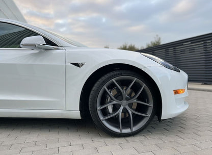 TS3 18x8.5 5x114.3 +38 64.1 Grey