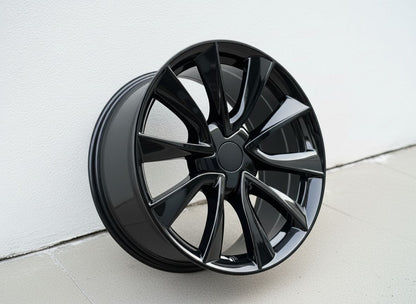 TS5 18x8.5 5x114.3 +35 64.1 Gloss Black