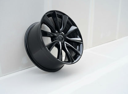 TS5 18x8.5 5x114.3 +35 64.1 Gloss Black