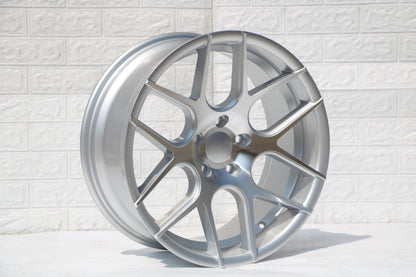 W001-SMF 18x8.0 5x112/114.3 ET35 73.1 Silver Machined Face Set of 4 Wheels