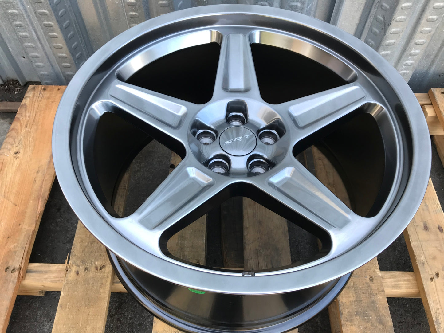 SR1 20x10.5 5x115 +22 71.5 HYPER BLACK (Challenger Charger RT SRT)