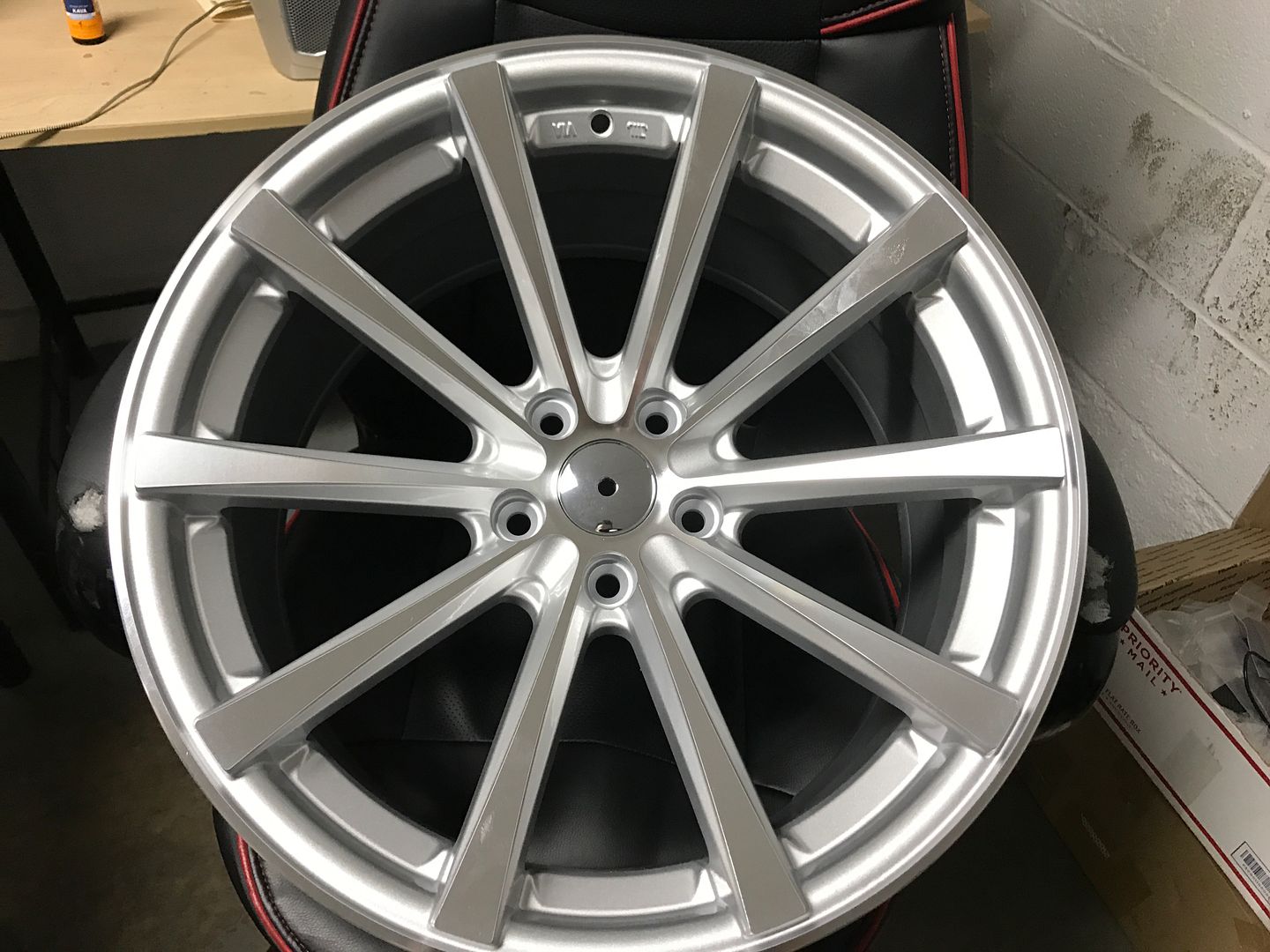 SET OF 4 WHEELS RIMS / W101 Silver Machined Face 19x9.5 ET35 5x114.3 CB73.1 1188 - alphasone