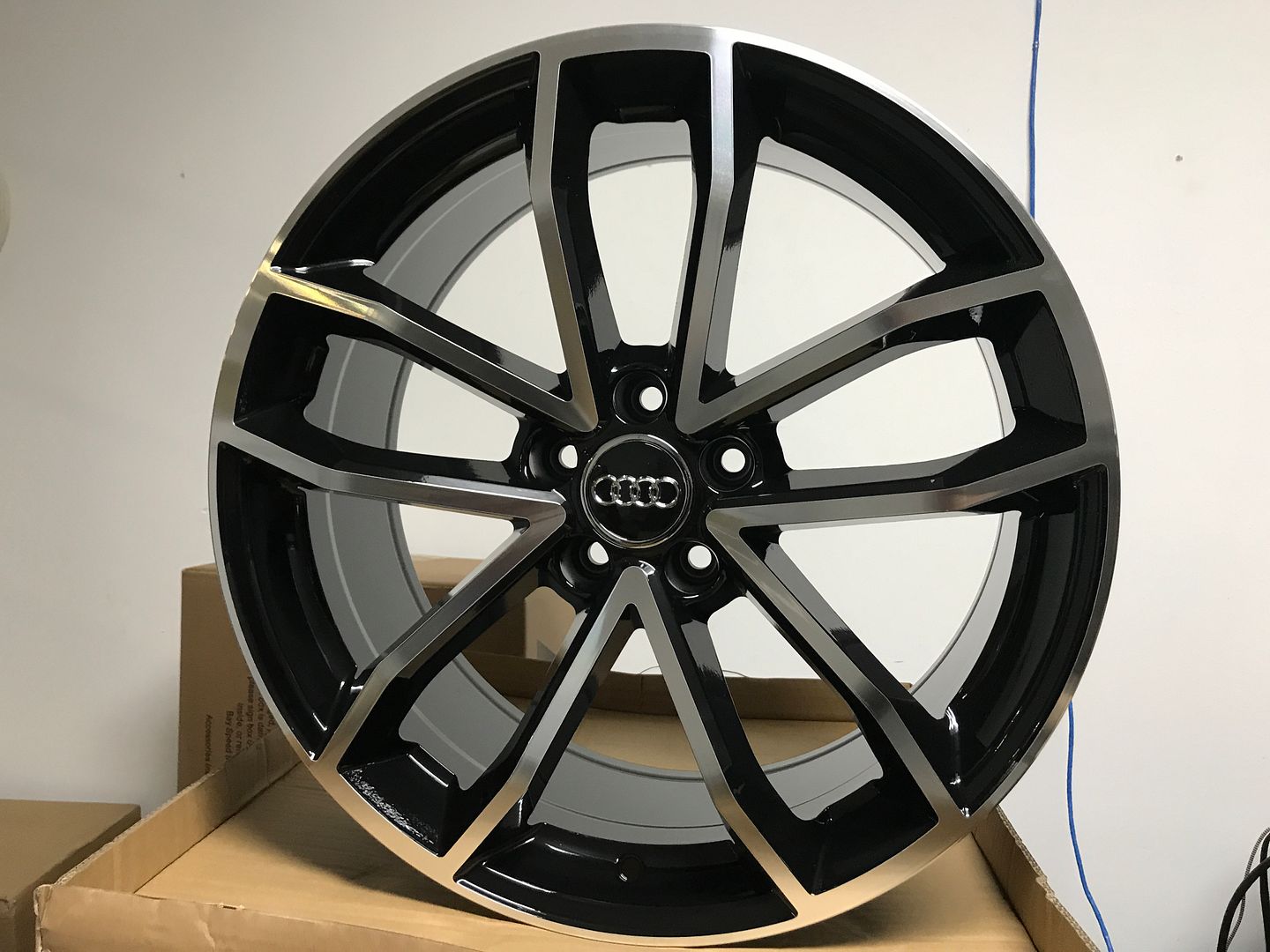 SET OF 4 WHEELS RIMS / W603 Black Machined Face 19x8.5 ET35 5x112 CB66.6 - alphasone